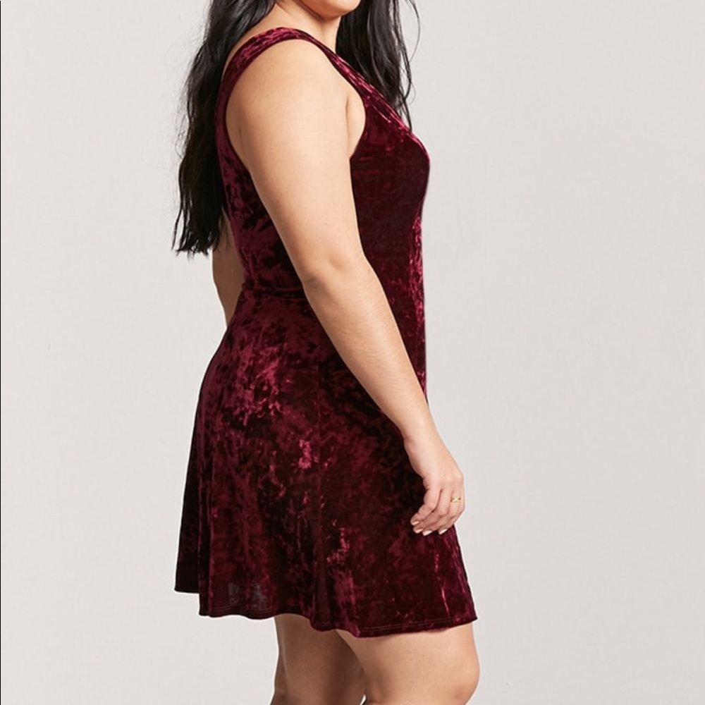 CRUSH VELVET MINI DRESS - Picture 3 of 4